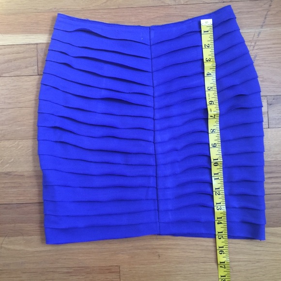 Silent Noise Mini Skirt - Picture 5 of 13